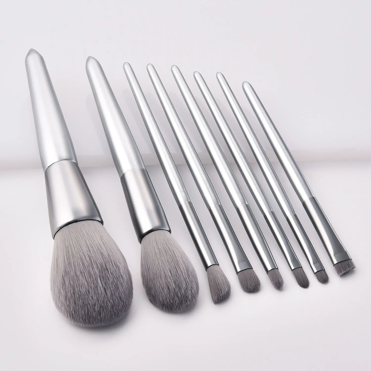 8 Piece Platinum Pro Sleek Brush Set - MQO 12 pcs