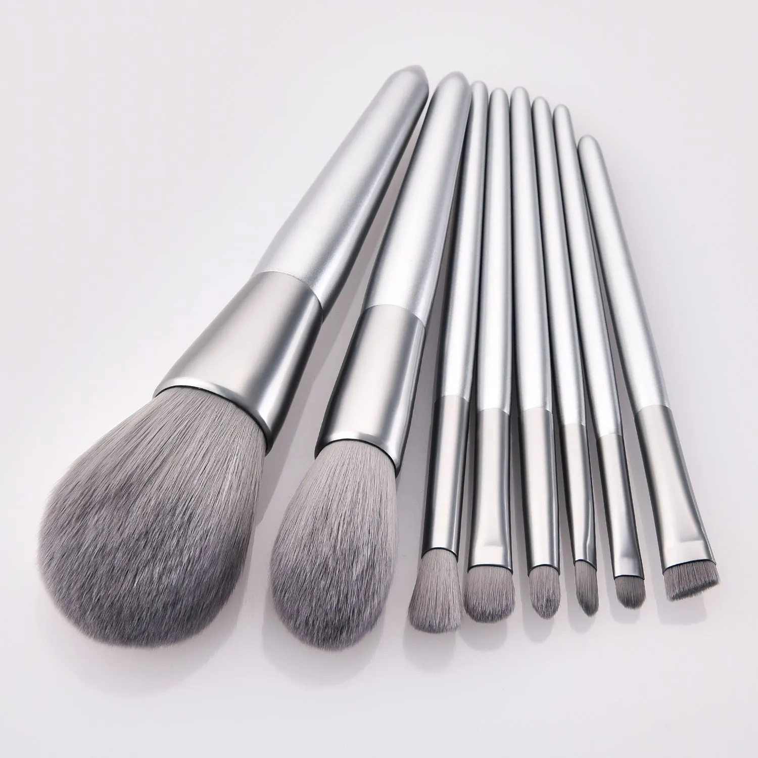 8 Piece Platinum Pro Sleek Brush Set - MQO 12 pcs