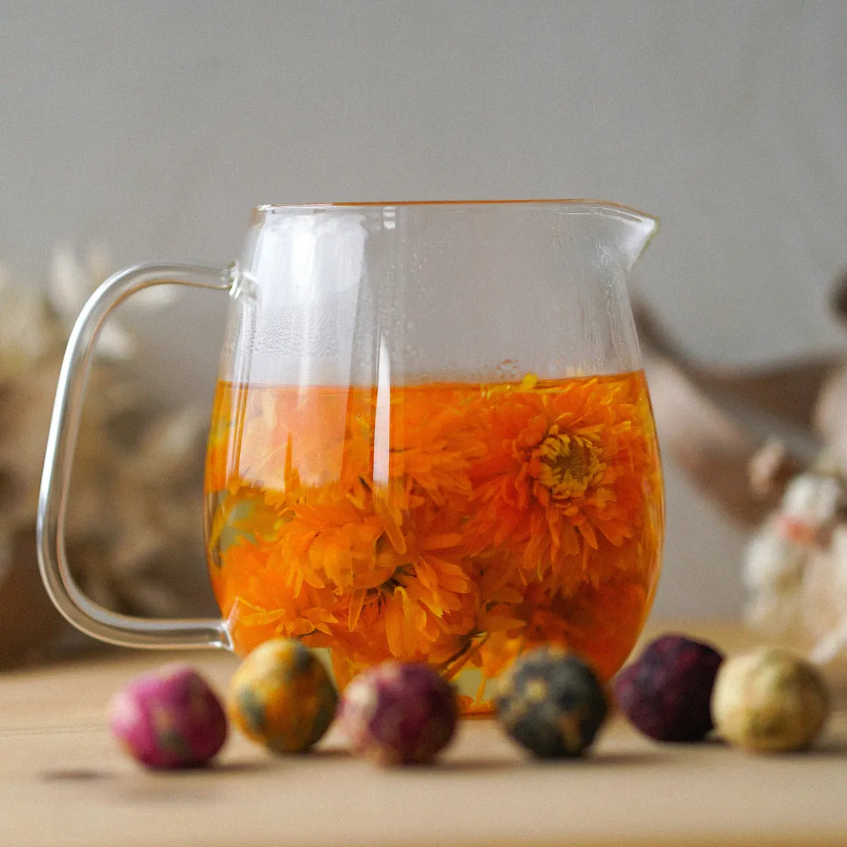 Blooming Tea Balls - Christmas Cracker