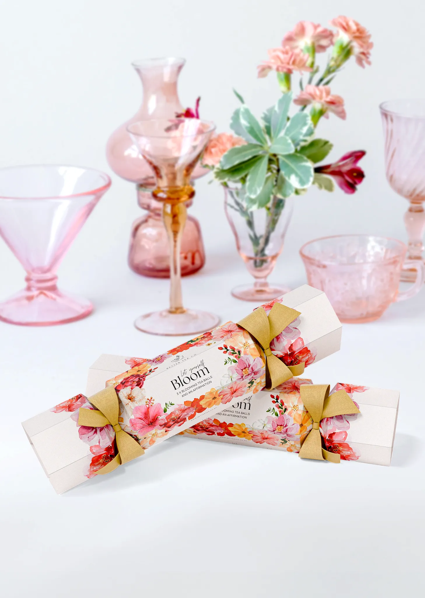 Blooming Tea Balls - Christmas Cracker