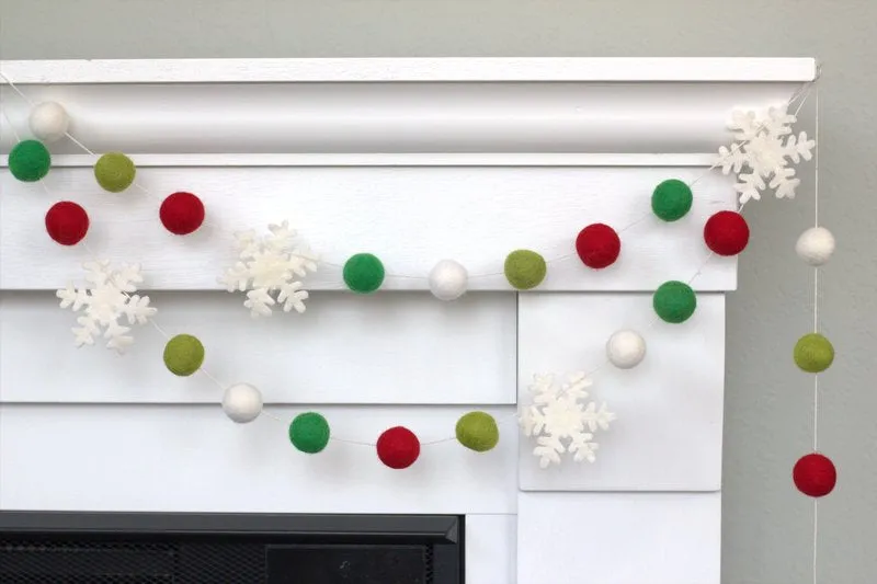 Christmas Snowflake Garland- Green, Red, White