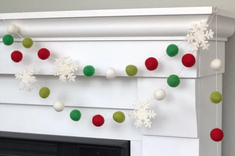 Christmas Snowflake Garland- Green, Red, White