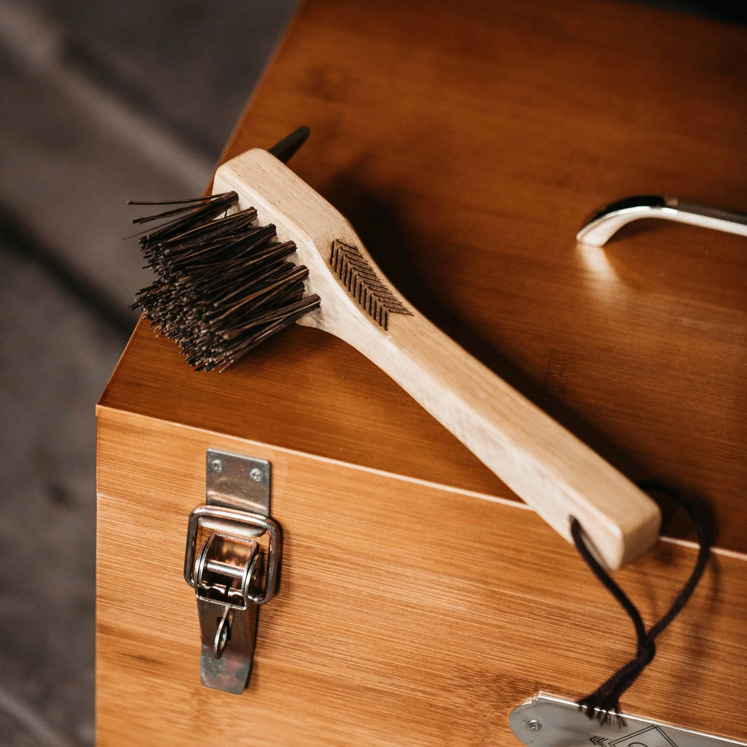 Grooming Deluxe Hoof Pick and Brush