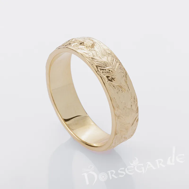 Handcrafted Wolf Ornament Band - Gold