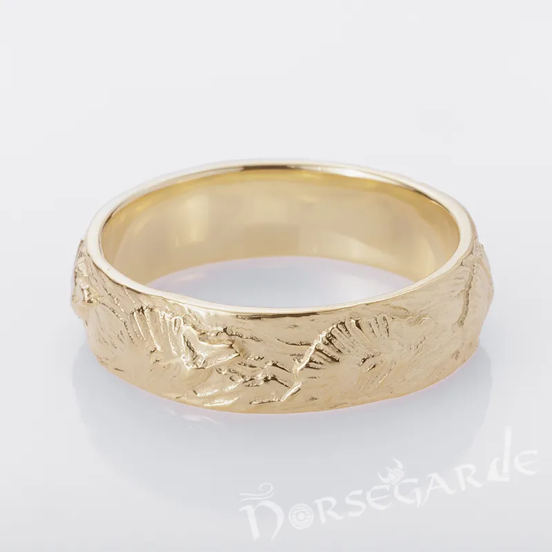 Handcrafted Wolf Ornament Band - Gold