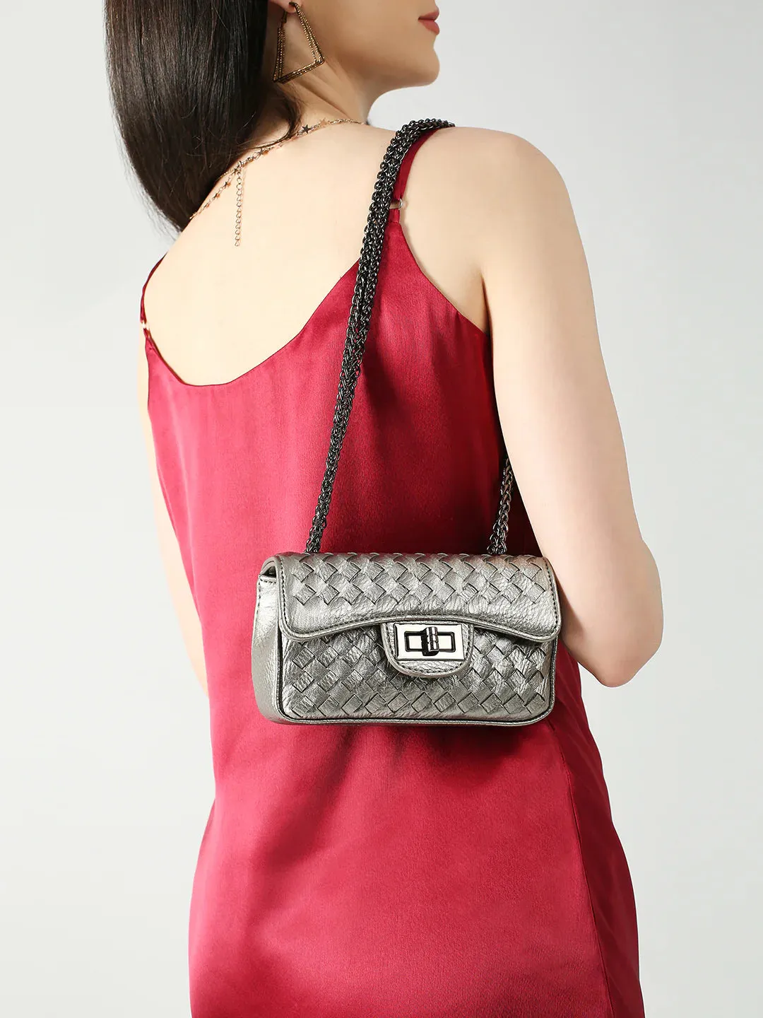 Inc.5 Women Black Textured Sling Bag