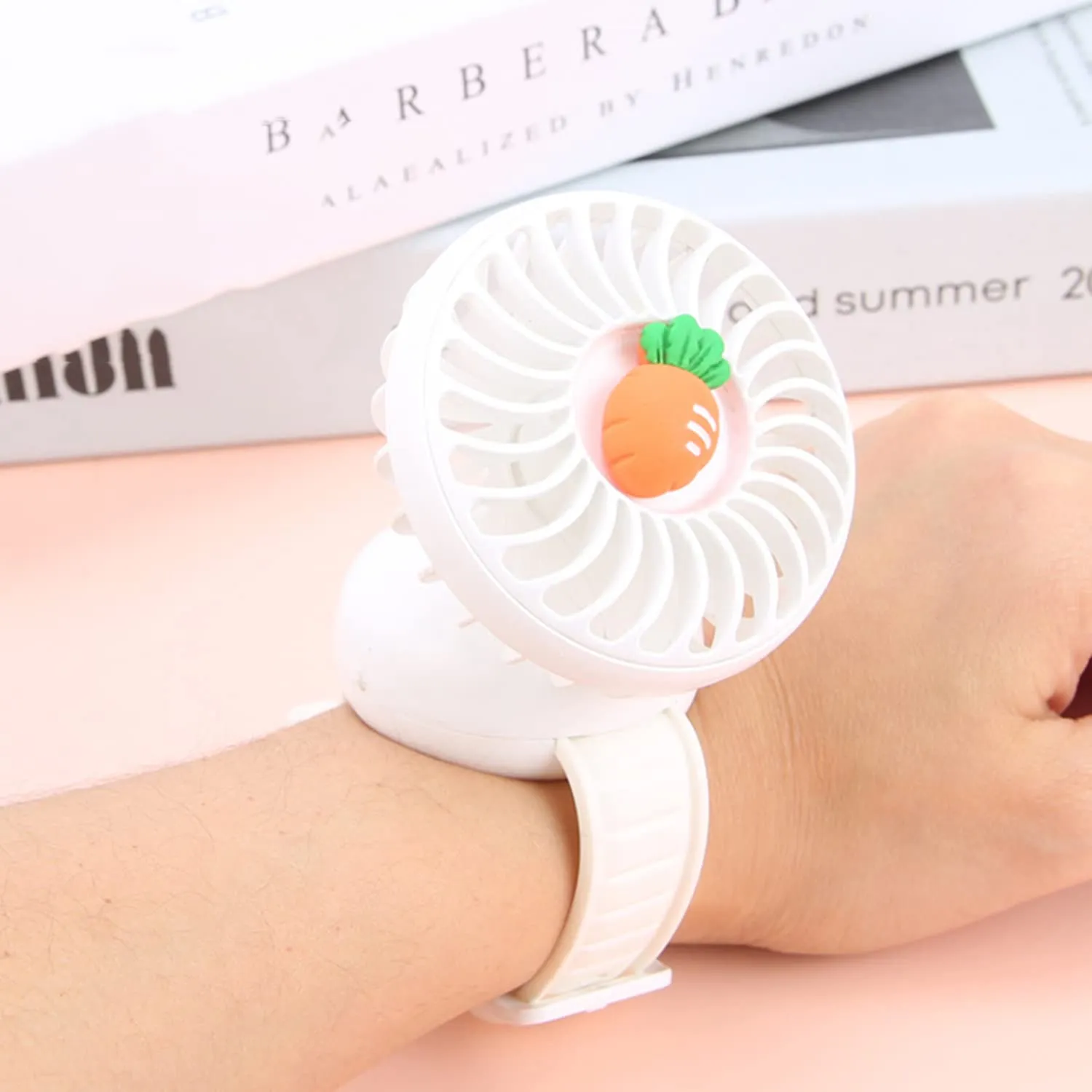 (NET) Mini Wrist Fan Small Folable Watch Fan With Comfortable Wrist Strap