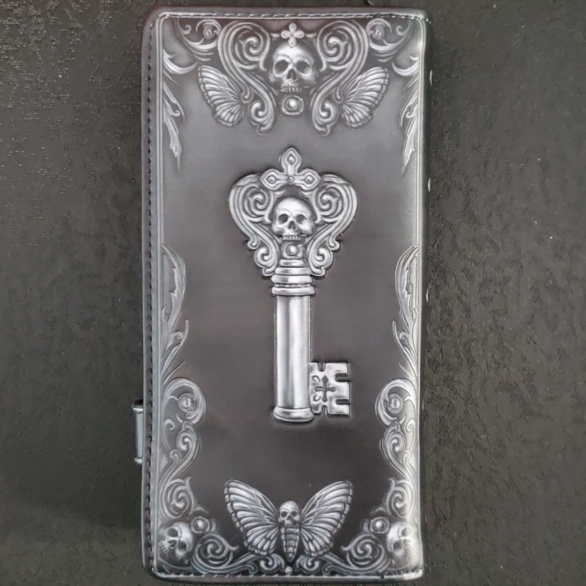 Poe Raven Skull Wallet