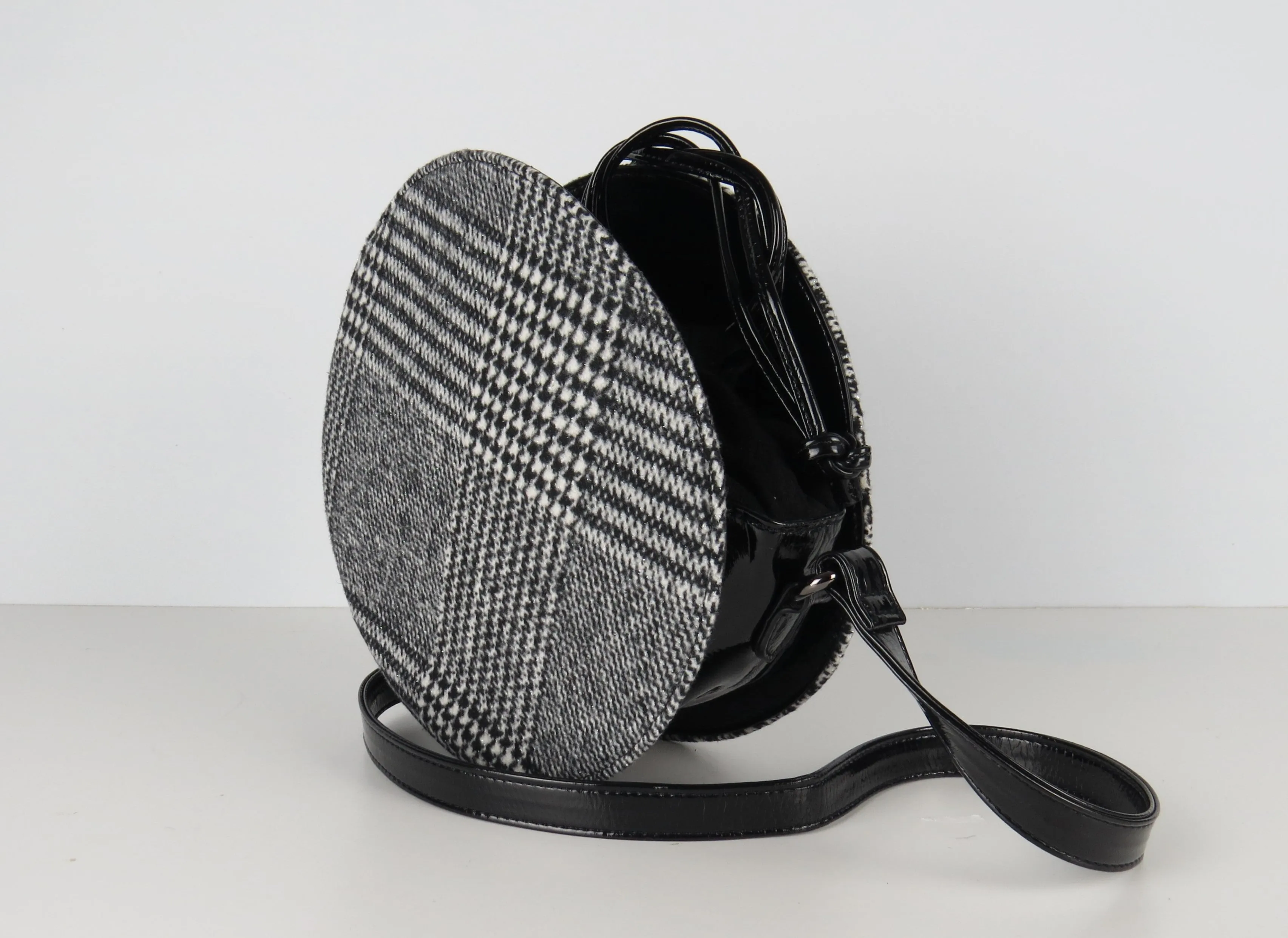 Retro styled Black And White Tweed patterned Round Crossbody bag