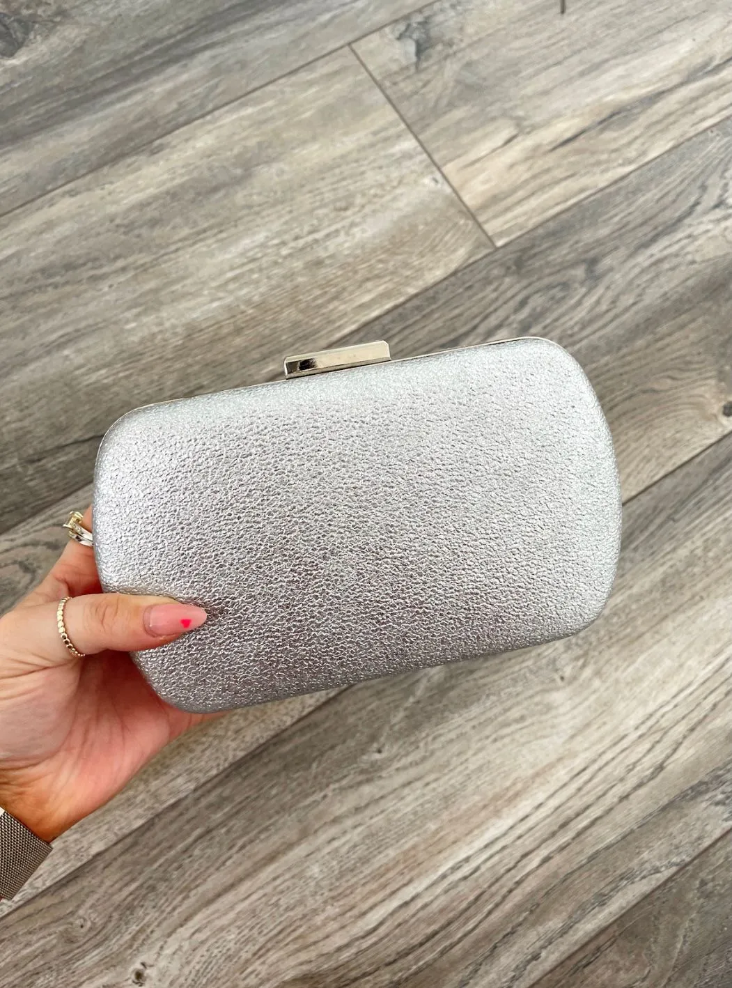 Shirley Textured Clutch (3 Colours)