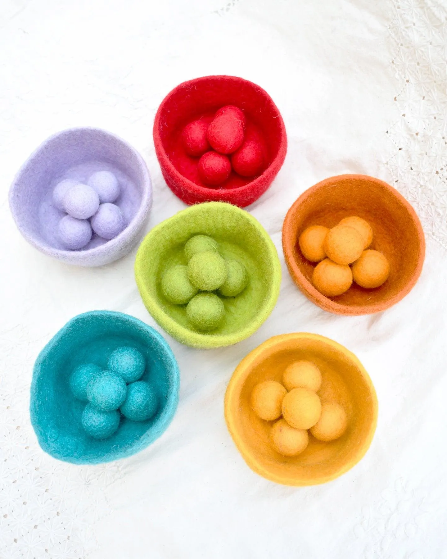 Wool Felt Balls in a Pouch - Colourful Set 3cm 30 balls